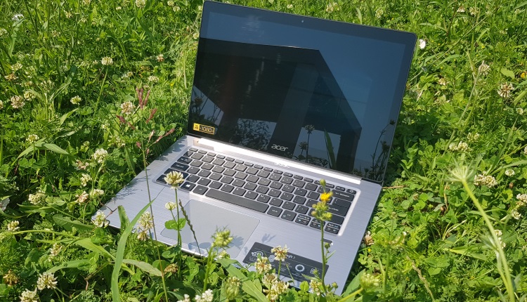Review laptop ACER Swift 3 SF314-52G